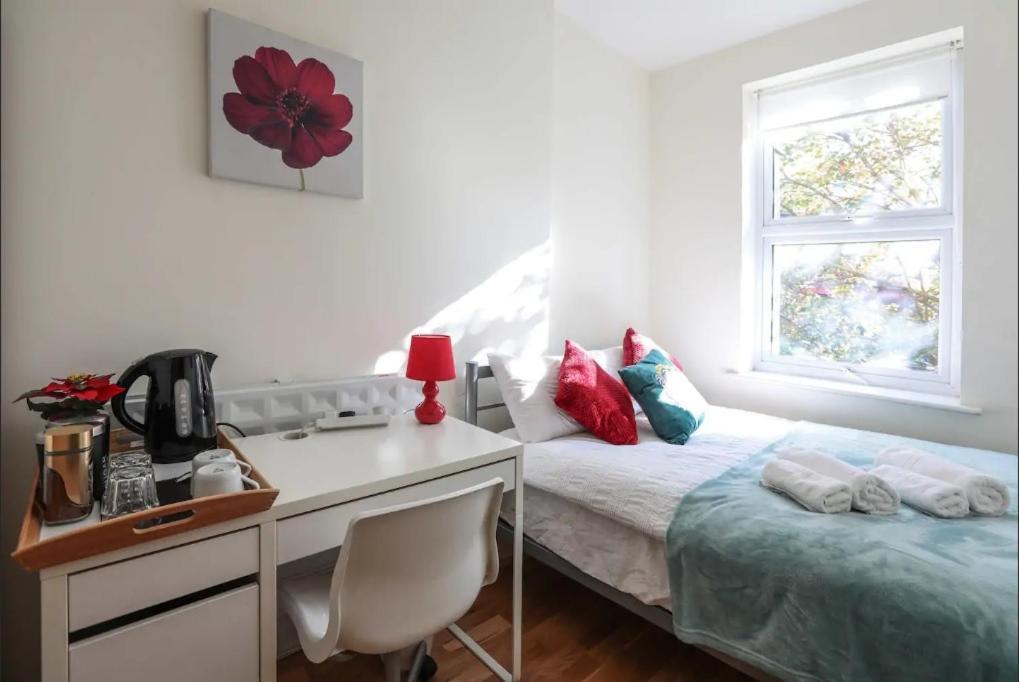 Comfy Private Bedrooms Near Euston Station, Central ลอนดอน ภายนอก รูปภาพ