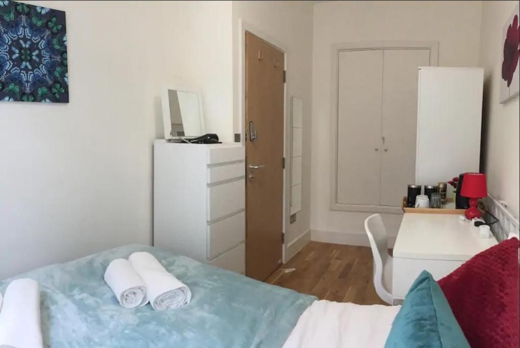 Comfy Private Bedrooms Near Euston Station, Central ลอนดอน ภายนอก รูปภาพ